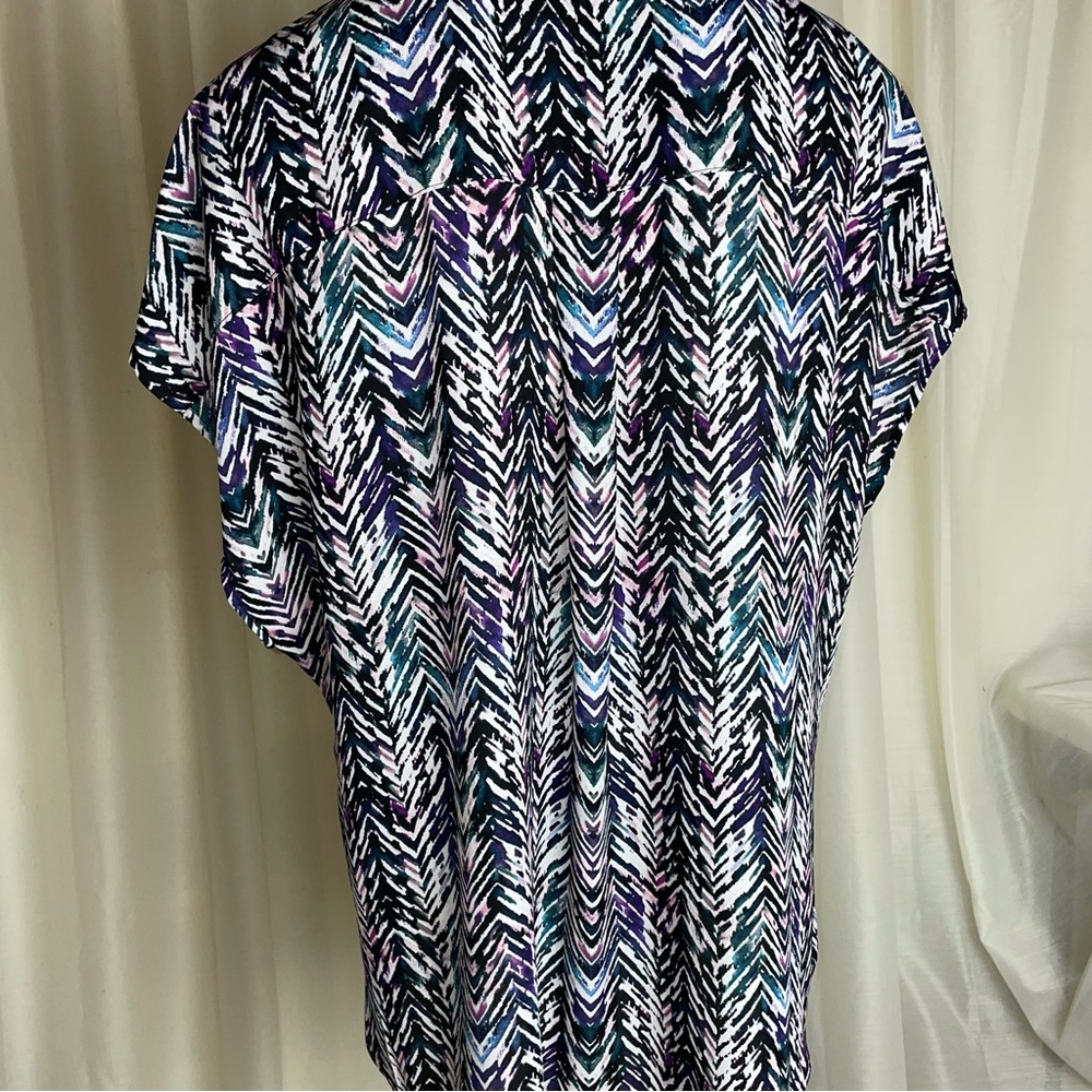 Torrid Quarter Patterned Zip Blouse - image 5